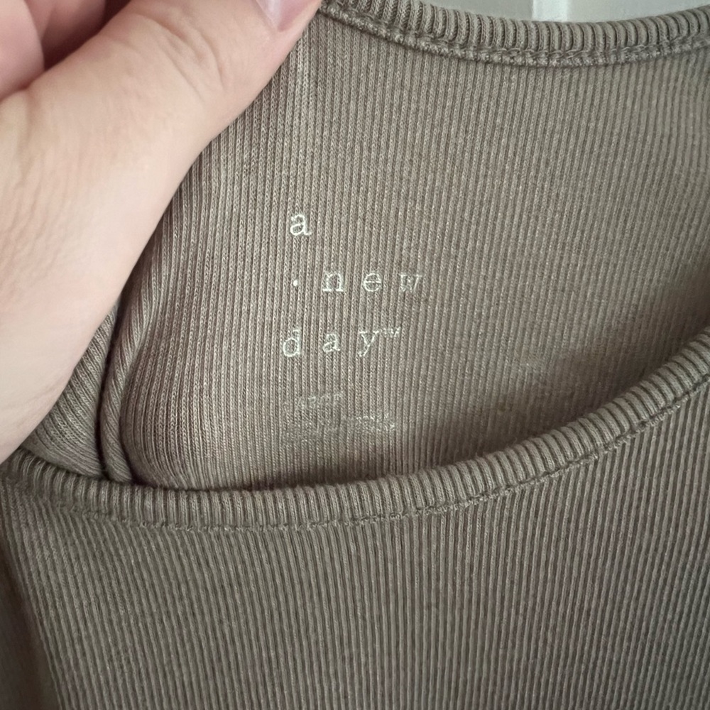 A New Day Ribbed Tank - Picture 3 of 3